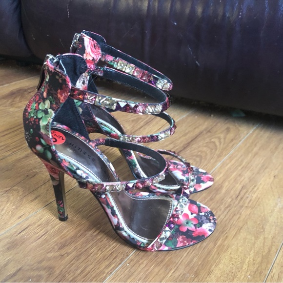 Chinese Laundry Rhinestone Floral Heels - Picture 4 of 8